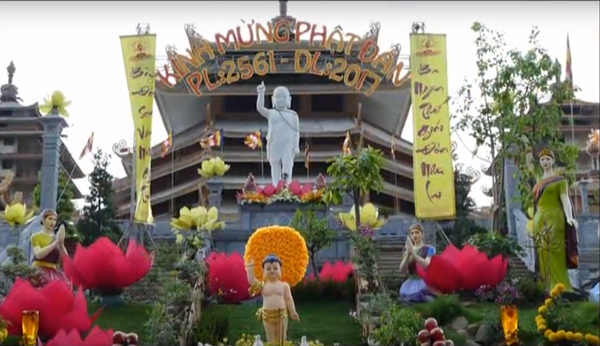 Lễ Phật đản PL.2561 tại PV. Minh Đăng Quang - Q.2